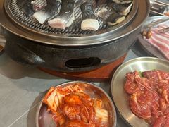 -围炉肉舍丹东海鲜烤肉·烤活鳗(步行街店)