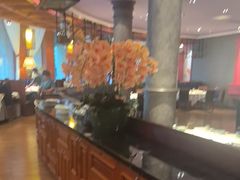 -八府香鸭·啫啫煲(华山路店)