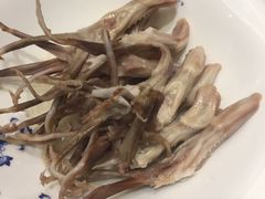 -满江红四季餐厅 · 国家五钻级酒家(新纪元大酒店店)