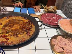 -旧街市鲜货老火锅(大光路店)