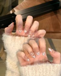-悦指间美甲美睫