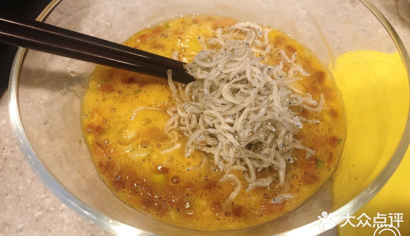 納豆小魚秋葵雞蛋餅餅[调皮]