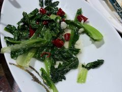 -乡村馕坑肉·烧烤·新疆菜·本地人更爱吃(阿勒泰首店)