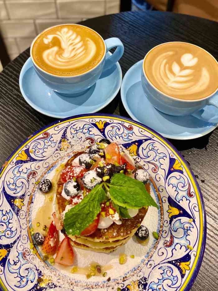 alimentari grande(东湖路店)-"比起华山医院附近那家店只能买酒和冷