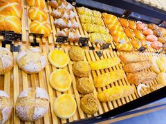 -焙丽拾光(麦凯乐直营店)