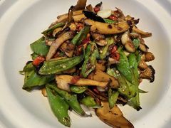 -俭寨大盘鸡·手抓肉·烧烤新疆菜(乌苏路店)