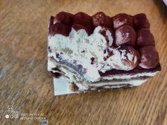 -星巴克臻选(威海威高广场店)