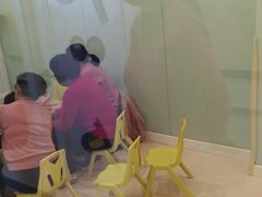 -小马快跑儿童托育中心(华润万家店)
