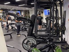 -超鹿运动(达信大厦店)