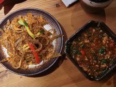 -湊湊火锅·茶憩(杭州湖滨银泰in77店)