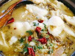 -周鱼小馆石锅酸菜鱼(活力汇店)