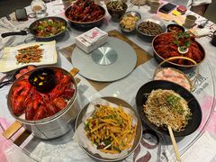 -巴厘龙虾·榜首油焖大虾(音乐学院·沿江酒馆店)