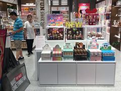 -泡泡玛特POPMART(蓝色港湾店)
