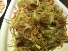 -严记小天府酸菜鱼(西四路店)