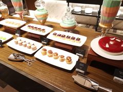 甜品台-康莱德酒店·美庭自助餐厅