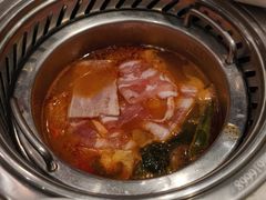-龍歌自助小火锅(芝罘万达店)