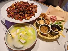 -鲁菜根·泰安菜(万达店)
