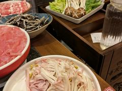 -小天鹅火锅·一线江景洪鼎旗舰店(洪崖洞店)