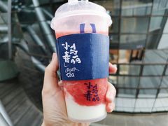 草莓卡士-春丽小马(济南恒隆广场店)
