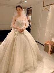 点击看大图 -GRACE KELLY婚纱与礼服(北京店)
