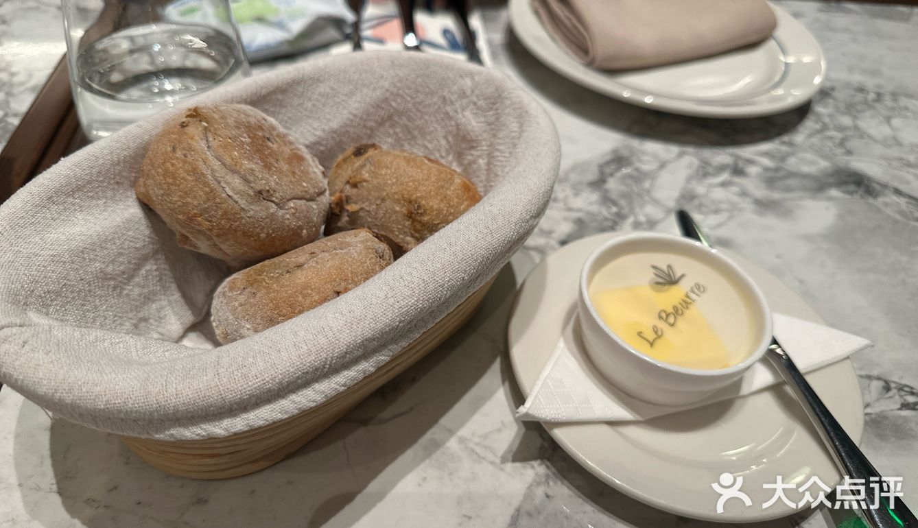 春季餐厅周探店之la petite chaise