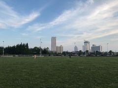 -汇泉广场