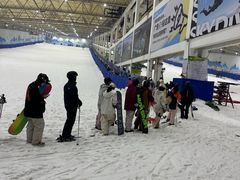 -乔波室内滑雪场