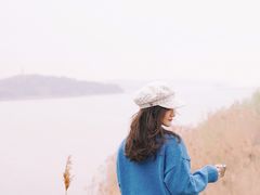 -亮河湾山庄