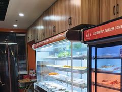 -哈尔滨小酒馆·鲜肉现穿自助烧烤(康新花园店)