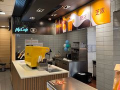-麦当劳(乳山路店)