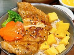 照烧鸡腿饭-8PINTS八品脱·日料·烧鸟·精酿小酒馆(莘庄店)