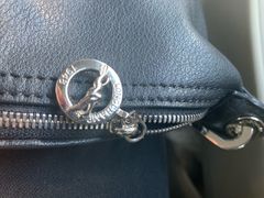 -Longchamp(佛罗伦萨小镇奥特莱斯店)