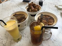 三美猪大支骨-三美肉骨茶(柏威年广场店)