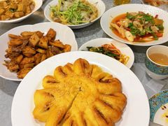-汗腾格里·风味餐厅(新疆驻京办店)