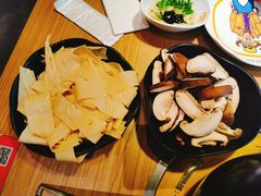 -尚品小土屋涮毛肚(李沧万达店)