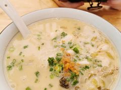 酸菜鱼柳面-乐牛私房面家