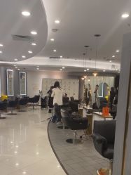 点击看大图 -八佰伴8008星级形象店