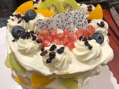 新鲜水果奶油蛋糕-紫玥铂尔曼酒店零点餐厅