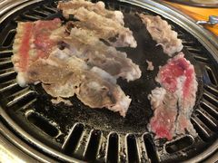 精品牛五花-唯成•韩国炭火烤肉 유성고기