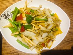 -泰堤坊(淡水体育馆店)