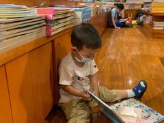 -西西弗书店&矢量咖啡(壹方购物中心店)
