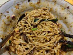 -呼啦面馆·头牌豌杂面(爱琴海店)