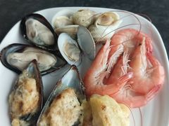 -亚洲国际大酒店·云顶阁旋转自助餐厅