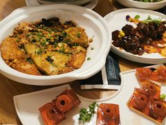 -山楂树融合菜餐厅