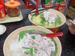 猪脑河粉-东京小食馆(三盏灯店)