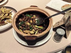 -八府香鸭·啫啫煲(华山路店)