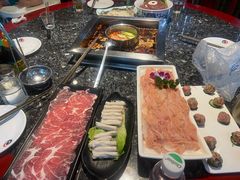 -二荆条·蜀鲜汇城市森林火锅