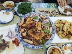 -壹阁胡羊焖饼(特色小吃街店)