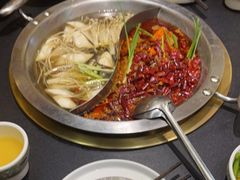 -沸炉重庆老火锅(军事博物馆店)