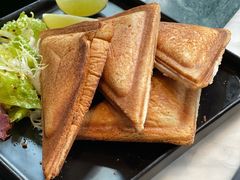 虾肉姜汁煮肉饼吐司-La Maison 夜来香(进贤路店)